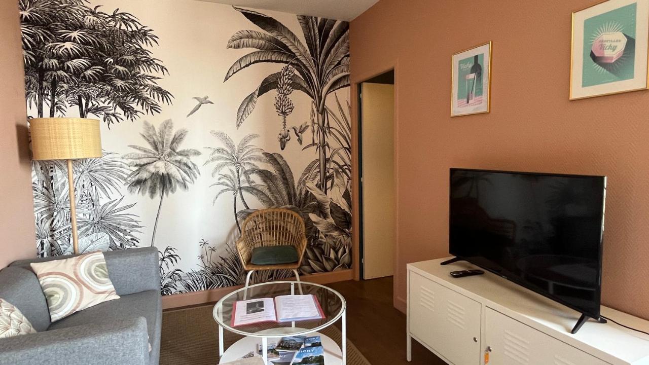 Le Vichy Centre, Spacieux Et Cosy T2 Avec Vue, Au Calme Εξωτερικό φωτογραφία
